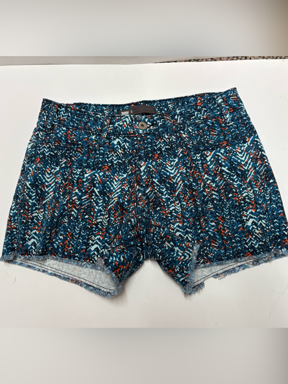 Levi Raw Edge Hem Blue Dark Orange Print Denim Shorts Sz 6